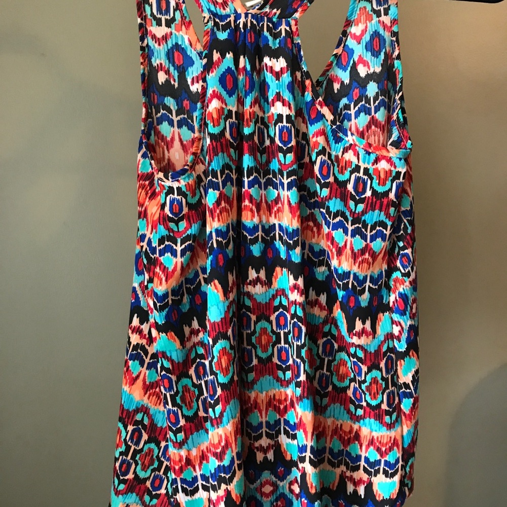 Patterned Tank Top - Picture 4 of 6